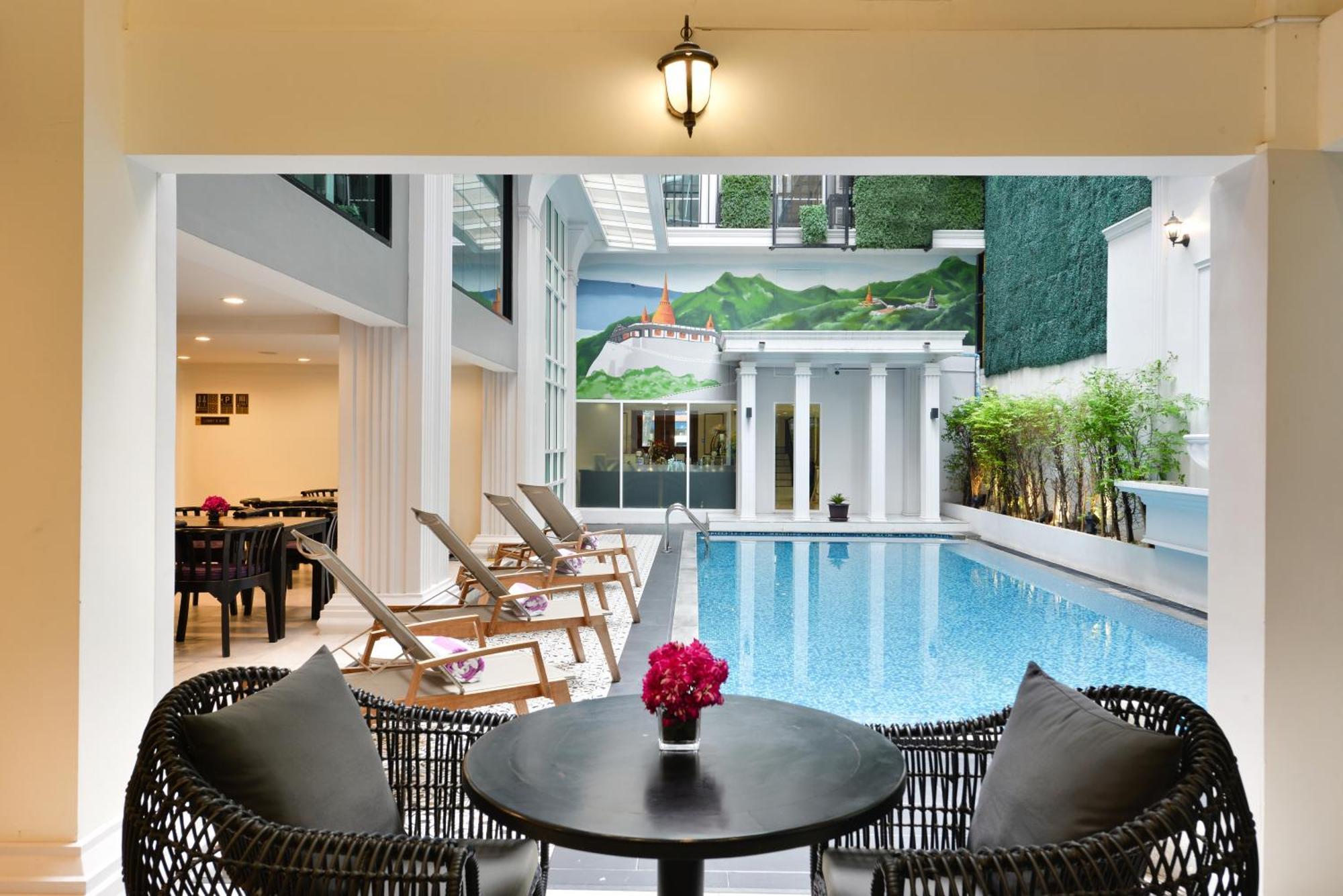 普拉纳科恩别墅酒店–罗莱夏朵 曼谷 外观 照片 The pool at the hotel