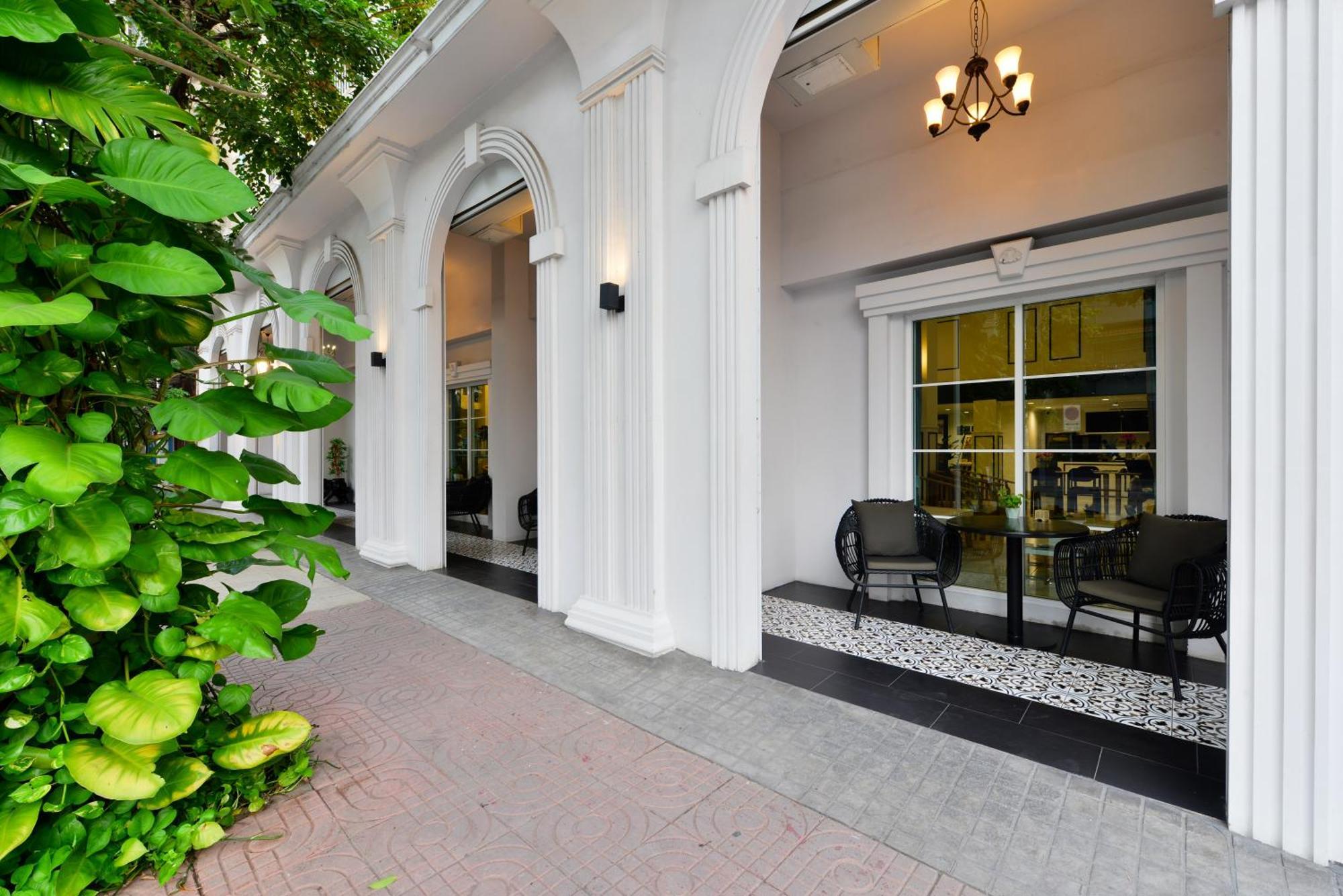 普拉纳科恩别墅酒店–罗莱夏朵 曼谷 外观 照片 The hotel's lobby